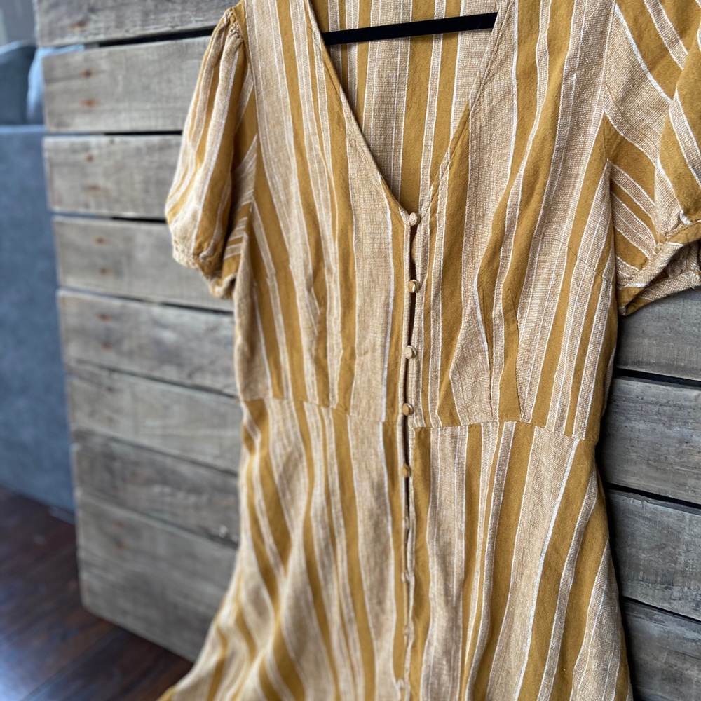 Gorgeous camel striped dress